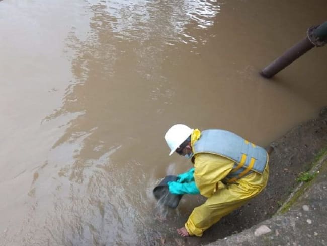 Emtibú suspende bombeo de agua por contaminación del río Tibú