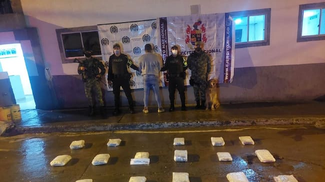 Cargamento de droga en la vía al Alto de la Línea en el Tolima