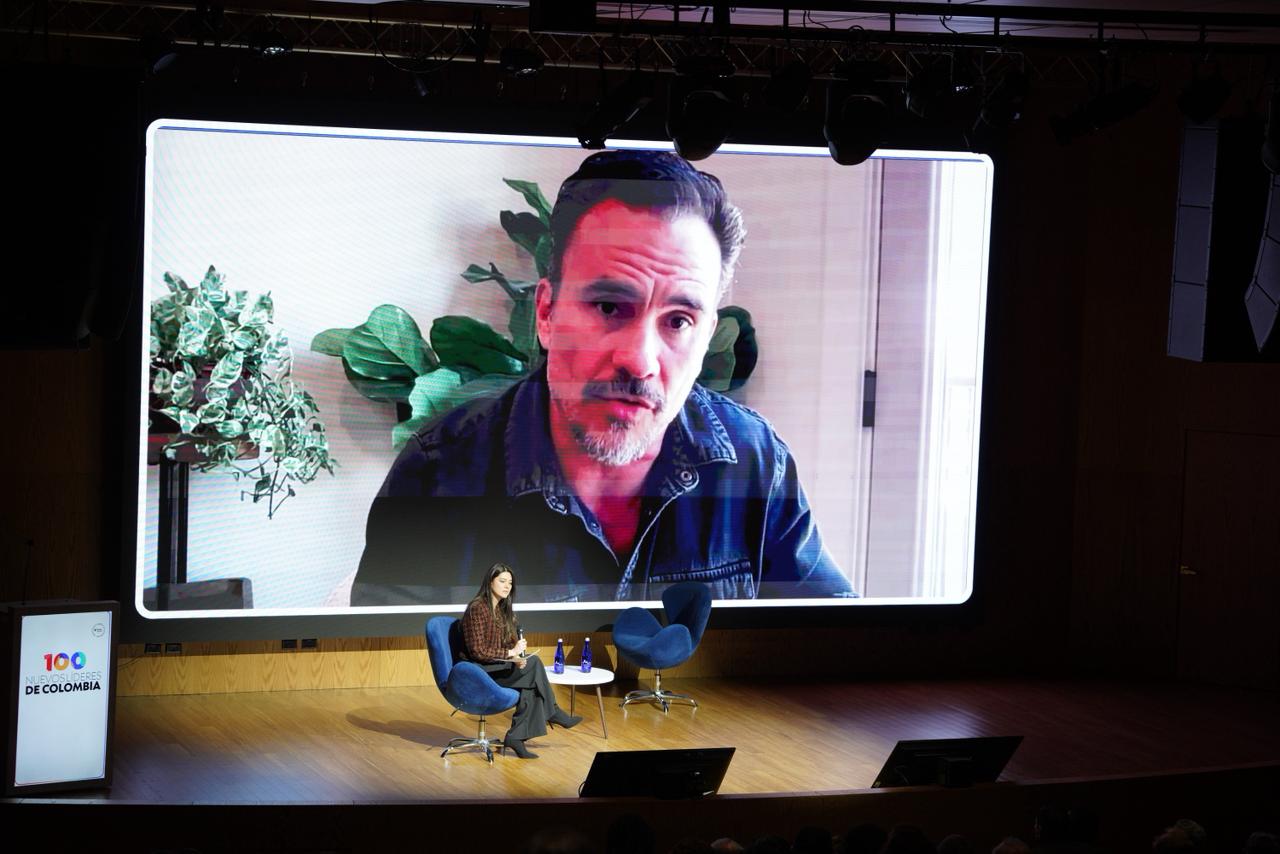 Juan Pablo Raba, creador del podcast 'Los hombres si lloran', en la presentación de los 100 Nuevos Líderes de Colombia. | Foto: Caracol Radio