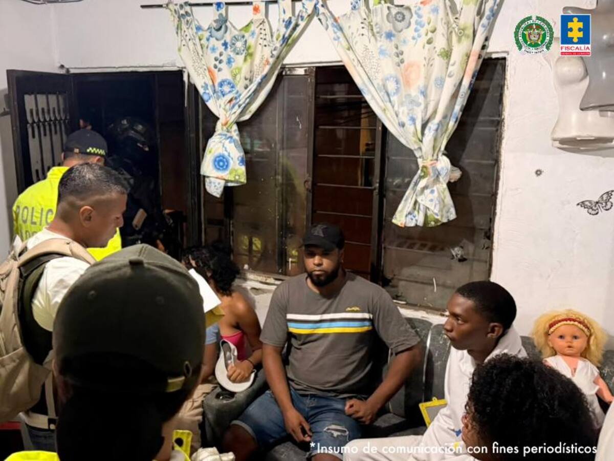 Colaboradores de disidencias Farc compraron buseta usada en atentado contra batallón en Cali