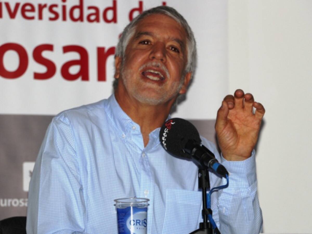 Peñalosa pidió a los bogotanos participar en día sin carro voluntario este jueves