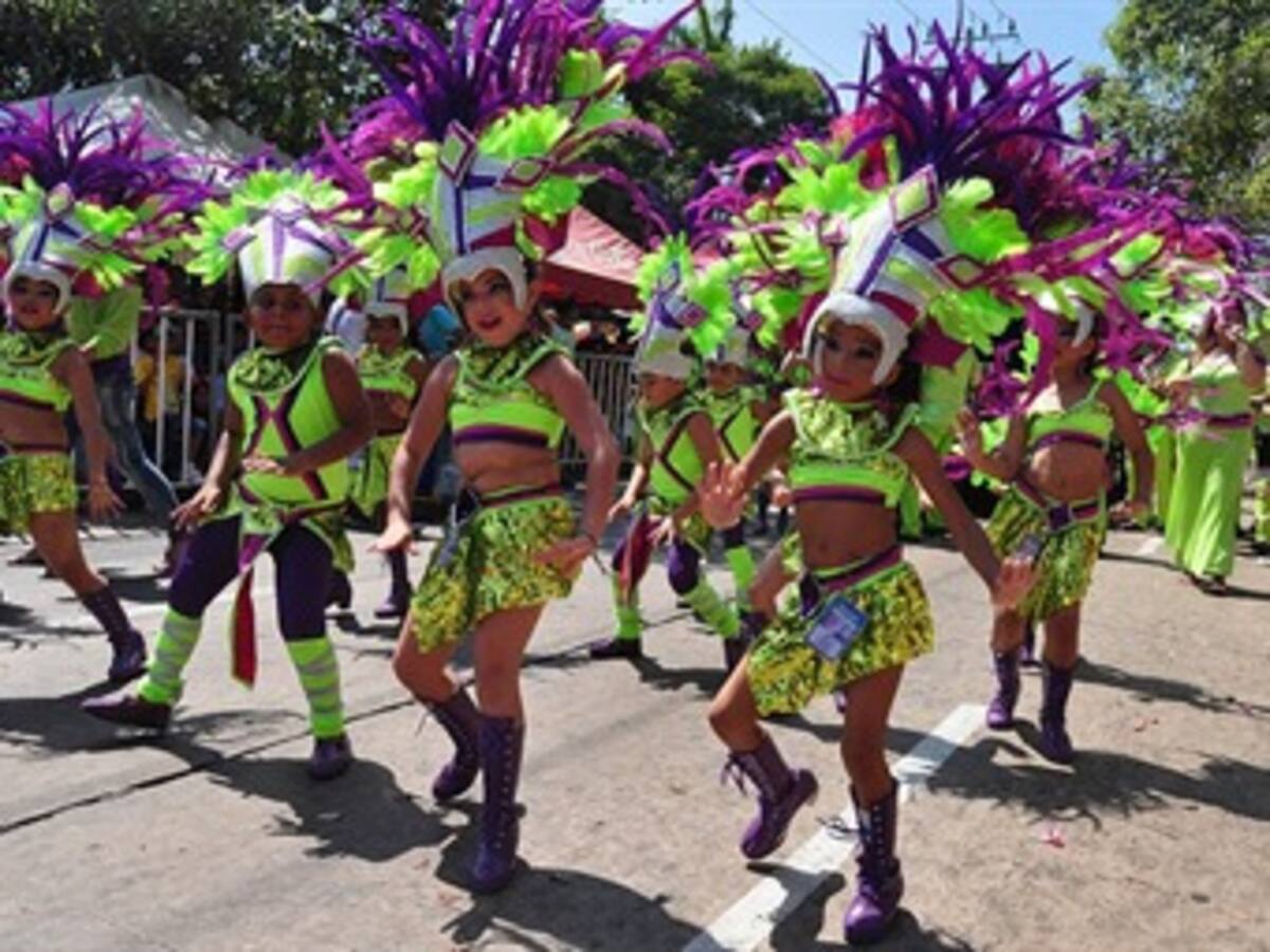 Lunes de comparsas, música caribeña y comediantes en Barranquilla