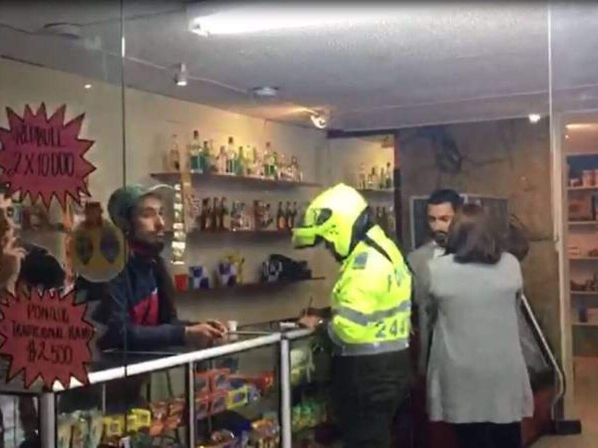 Reportan asalto masivo en un supermercado en Bogotá