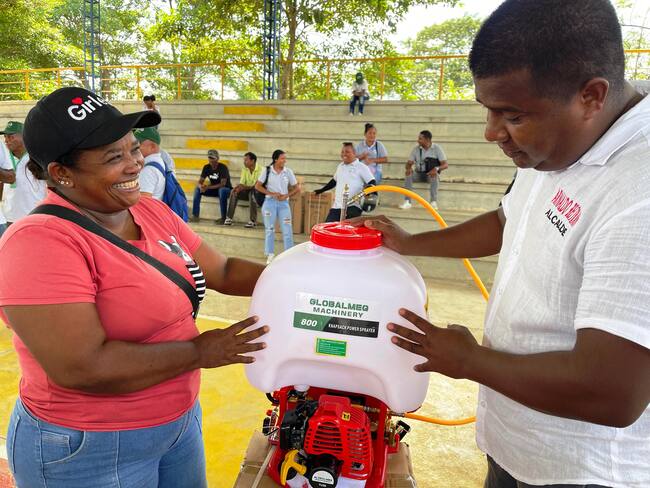 Campesinos de Santa Catalina en Bolívar recibieron ayudas para el agro y la pesca