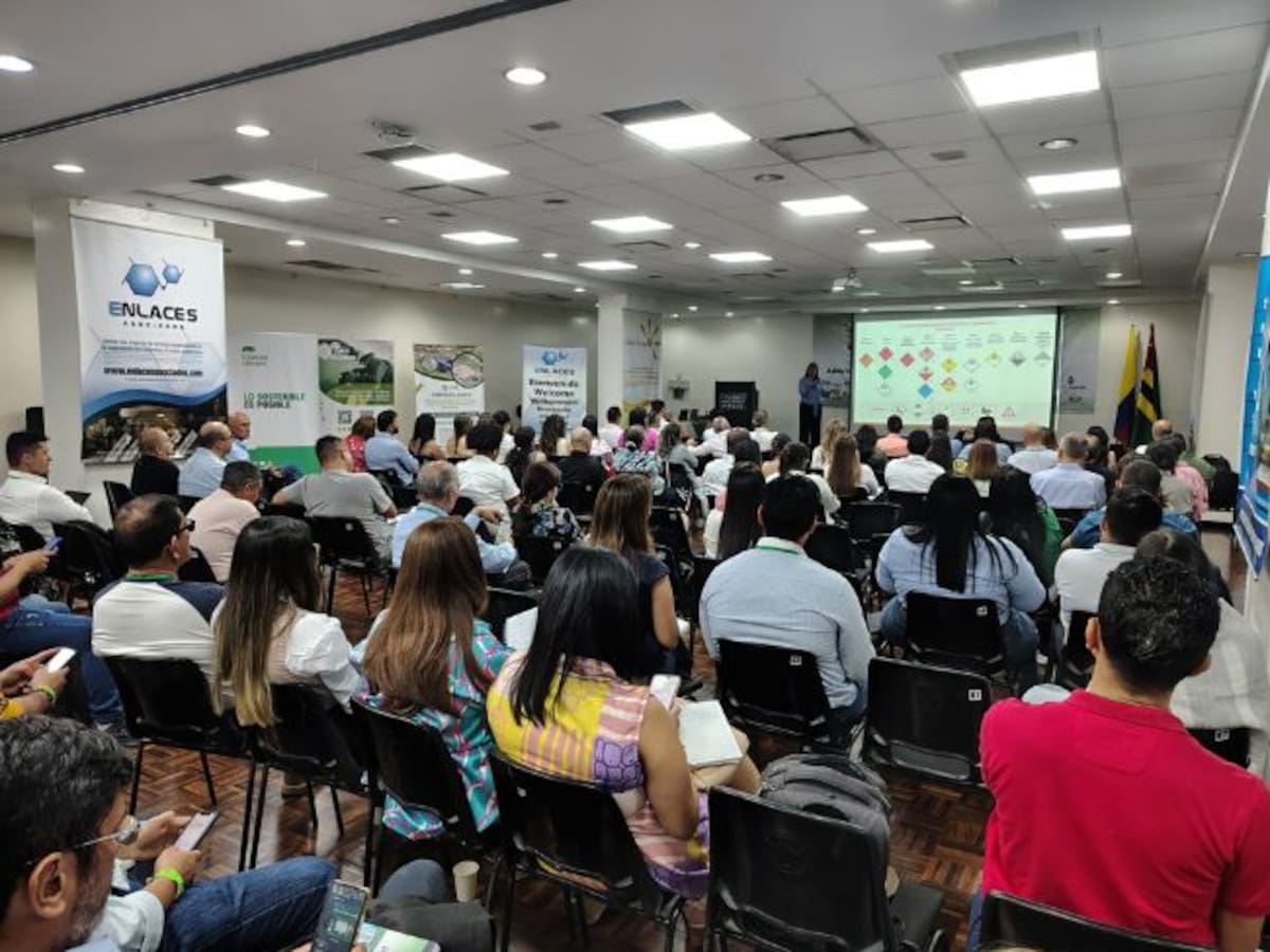 Bucaramanga reúne a expertos de ocho países para hablar sobre el manejo de residuos