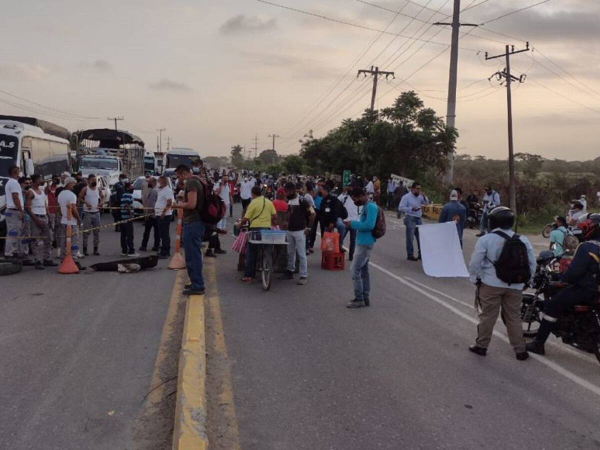 Indígenas Zenú bloquearon Mamonal pidiendo legalización de predio