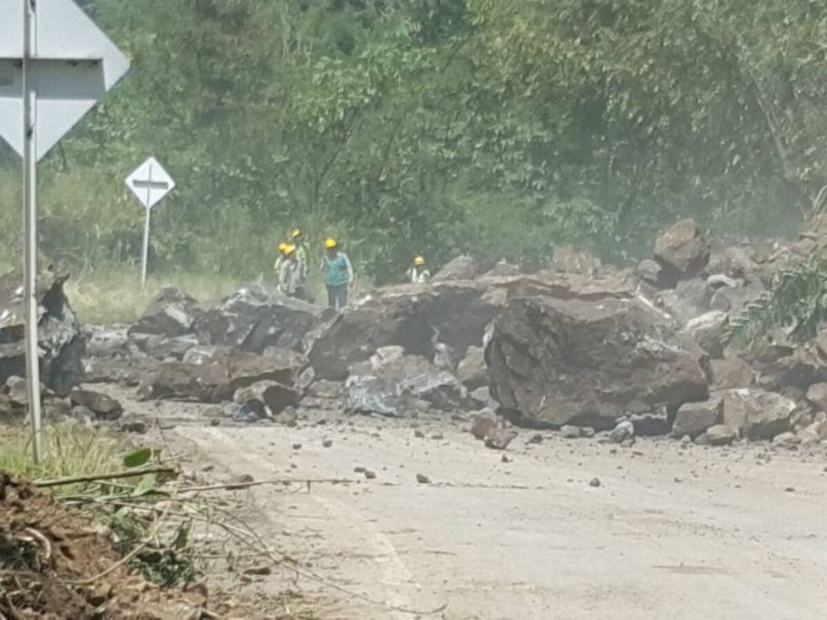 Retoman trabajos en vías del suroeste