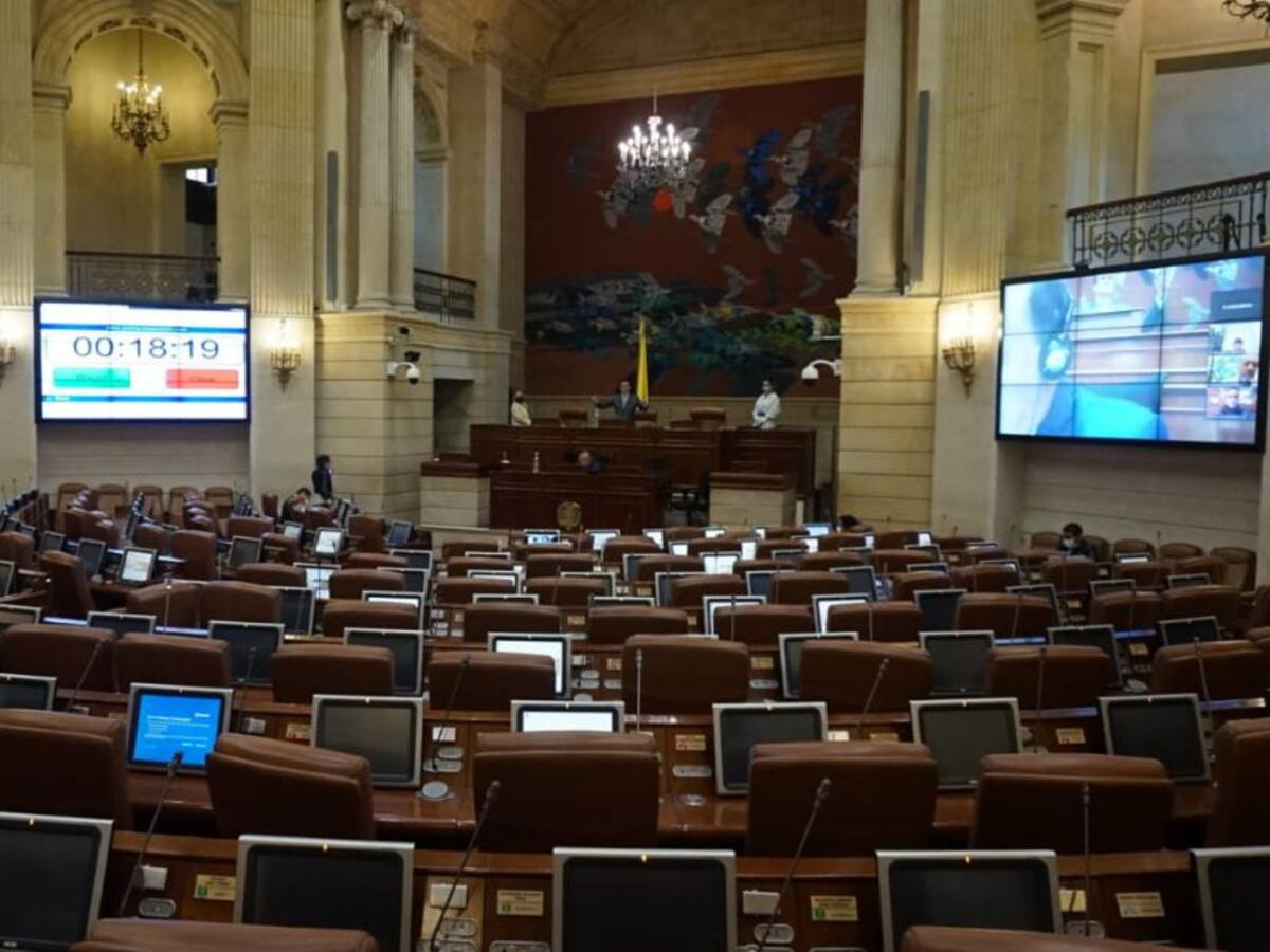 Alianza de fuerza pública y criminales enfrentó a gobierno y oposición