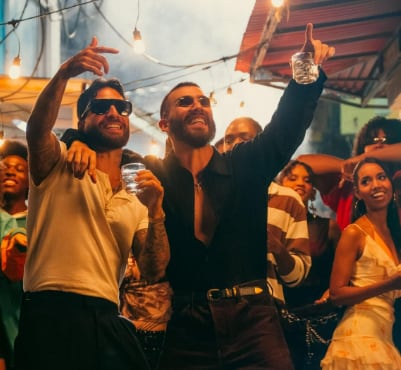 APAMBICHAO  MANUEL TURIZO Y MALUMA CORTESIA FLECHAS MUSIC