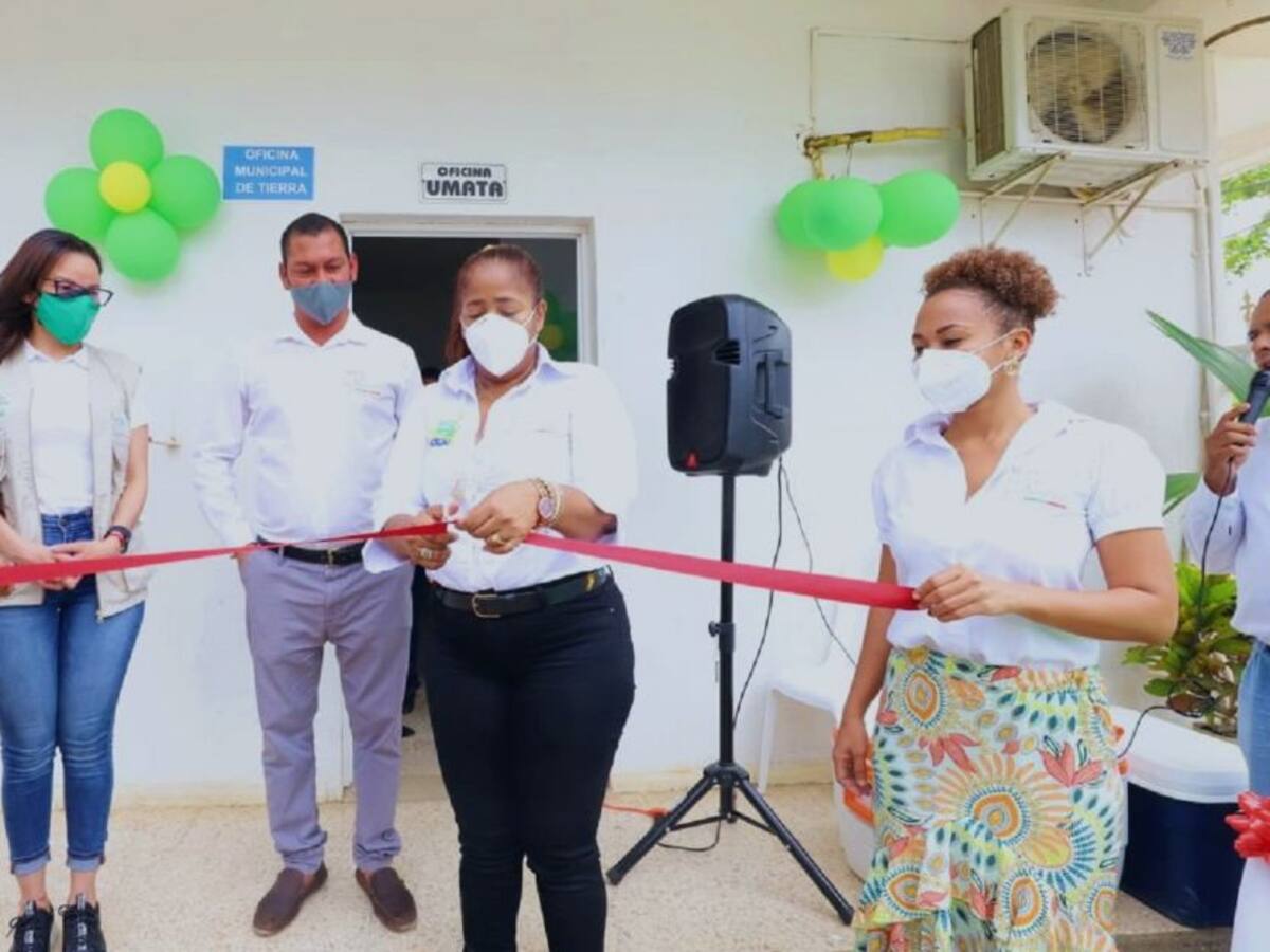 Inauguran oficina de restitución y legalización de tierras en María La Baja