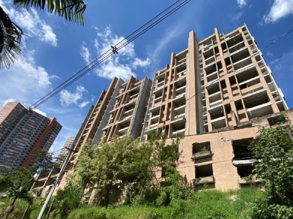 En diez días se conocerá si Continental Towers será reforzado o demolido