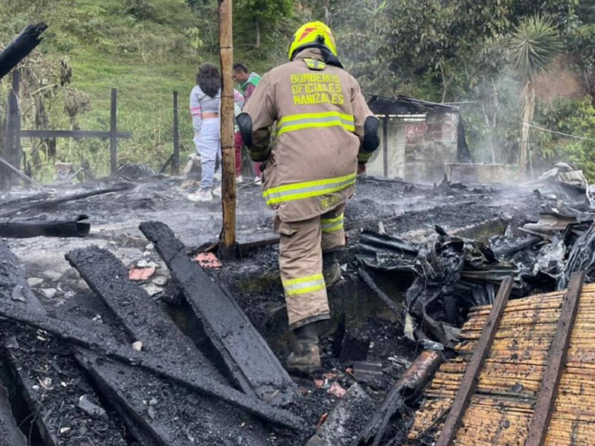 Diez viviendas afectadas por dos incendios en Manizales