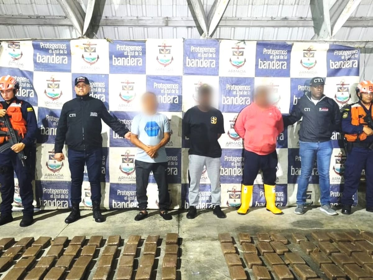 Armada incauta más de 1.4 toneladas de cocaína en aguas del Pacífico colombiano