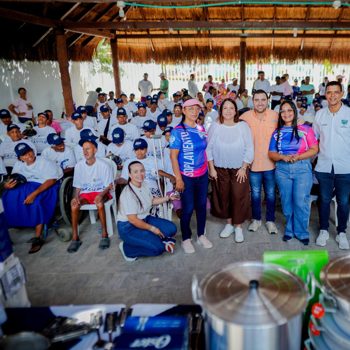 ¡Más para nuestros adultos mayores!: Gobernador lleva dotación a Villanueva, Soplaviento y Mahates