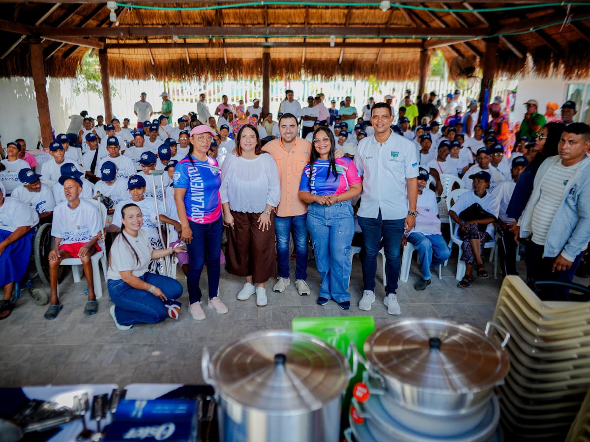 ¡Más para nuestros adultos mayores!: Gobernador lleva dotación a Villanueva, Soplaviento y Mahates