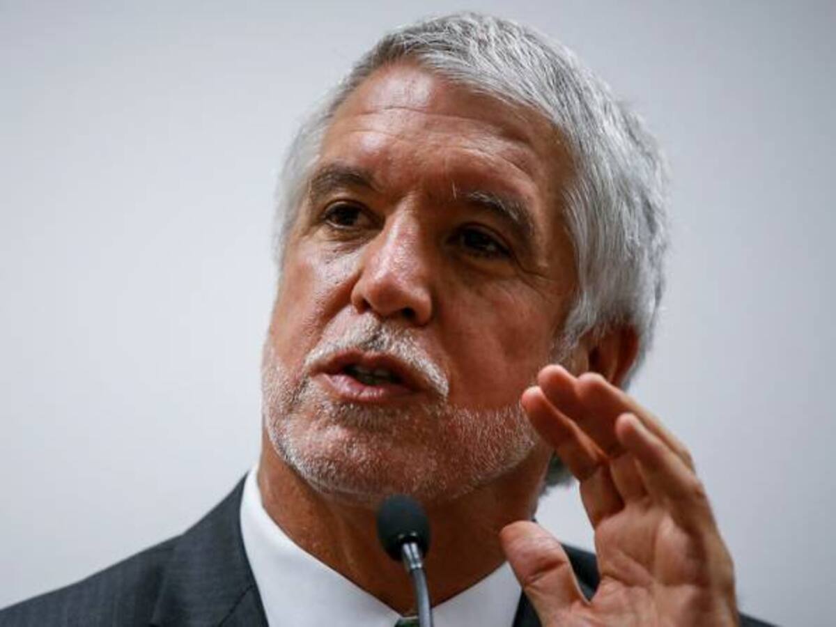 Me da cierto orgullo que la gente esté reclamando el pico y placa: Peñalosa