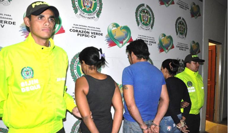 Los delincuentes ingresaban a las alcaldías y colegios con complicidad de los vigilantes para instalar los dispositivos y hurtar las cuentas oficiales.