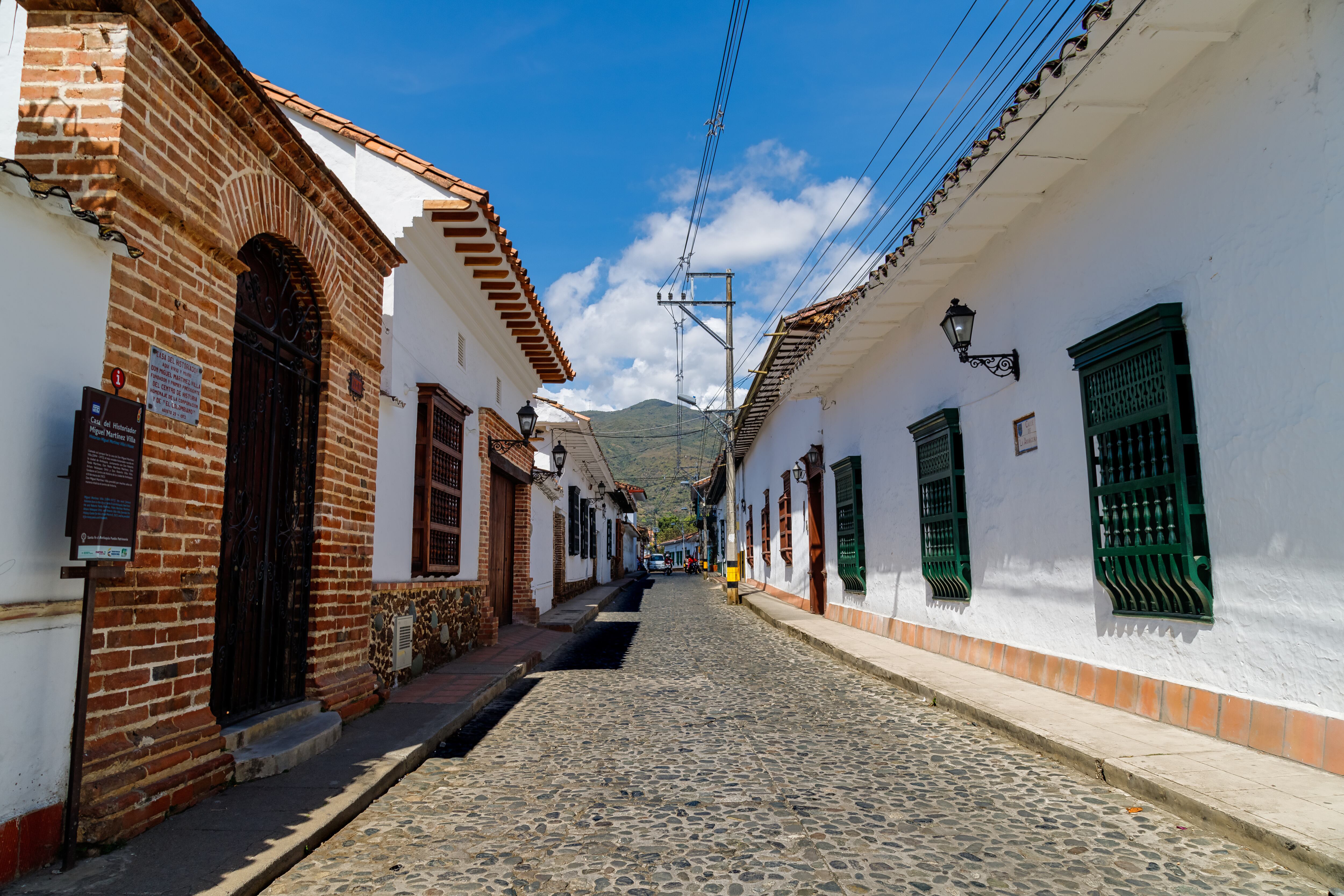 Calle empedrada en Santa Fe de Antioquia (Getty Images)