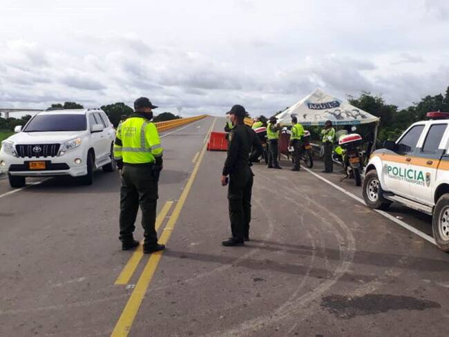 La Policía Nacional toma el control del Puente Roncador de Magangué