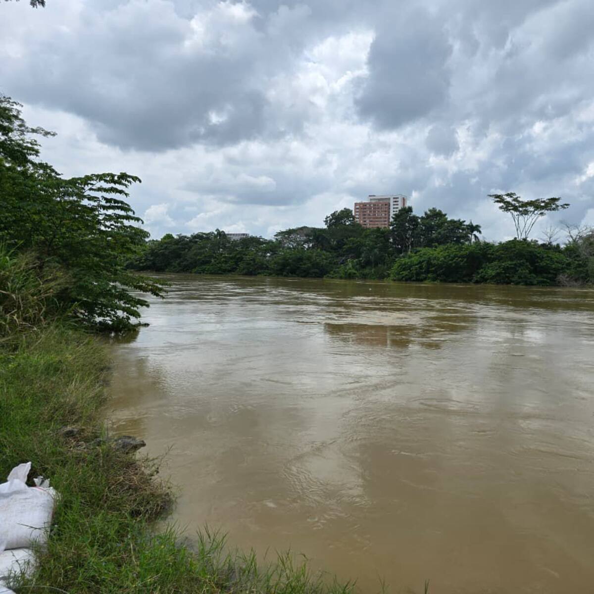 Puesto de Mando Unificado mantiene alerta máxima por los altos niveles de tres ríos en Córdoba
