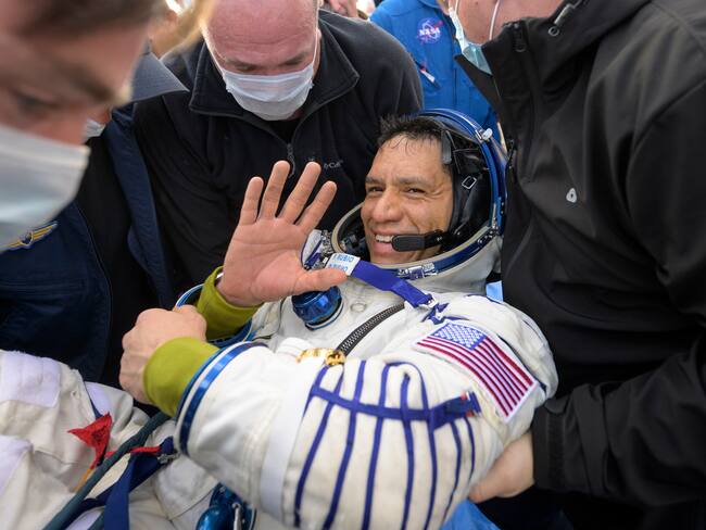“Es bueno estar en casa”: el astronauta Frank Rubio regresó luego de un año en el espacio. Foto: