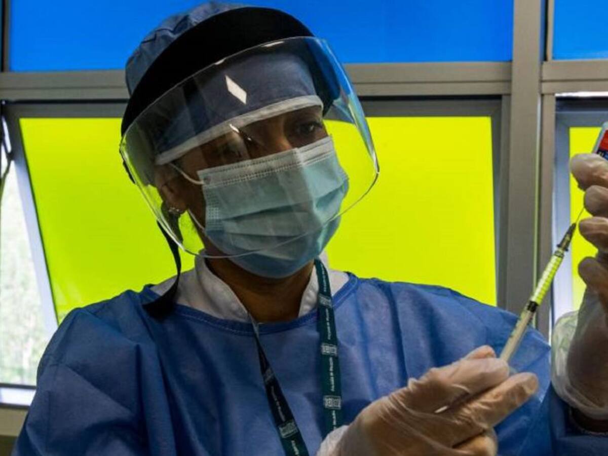 Girón ya aplicó todas las vacunas anticovid