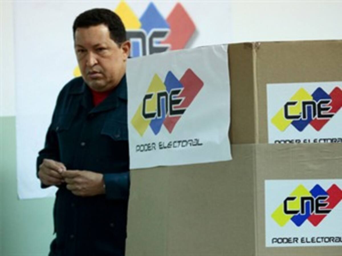 El mundo sigue de cerca evolución de la salud de Hugo Chávez