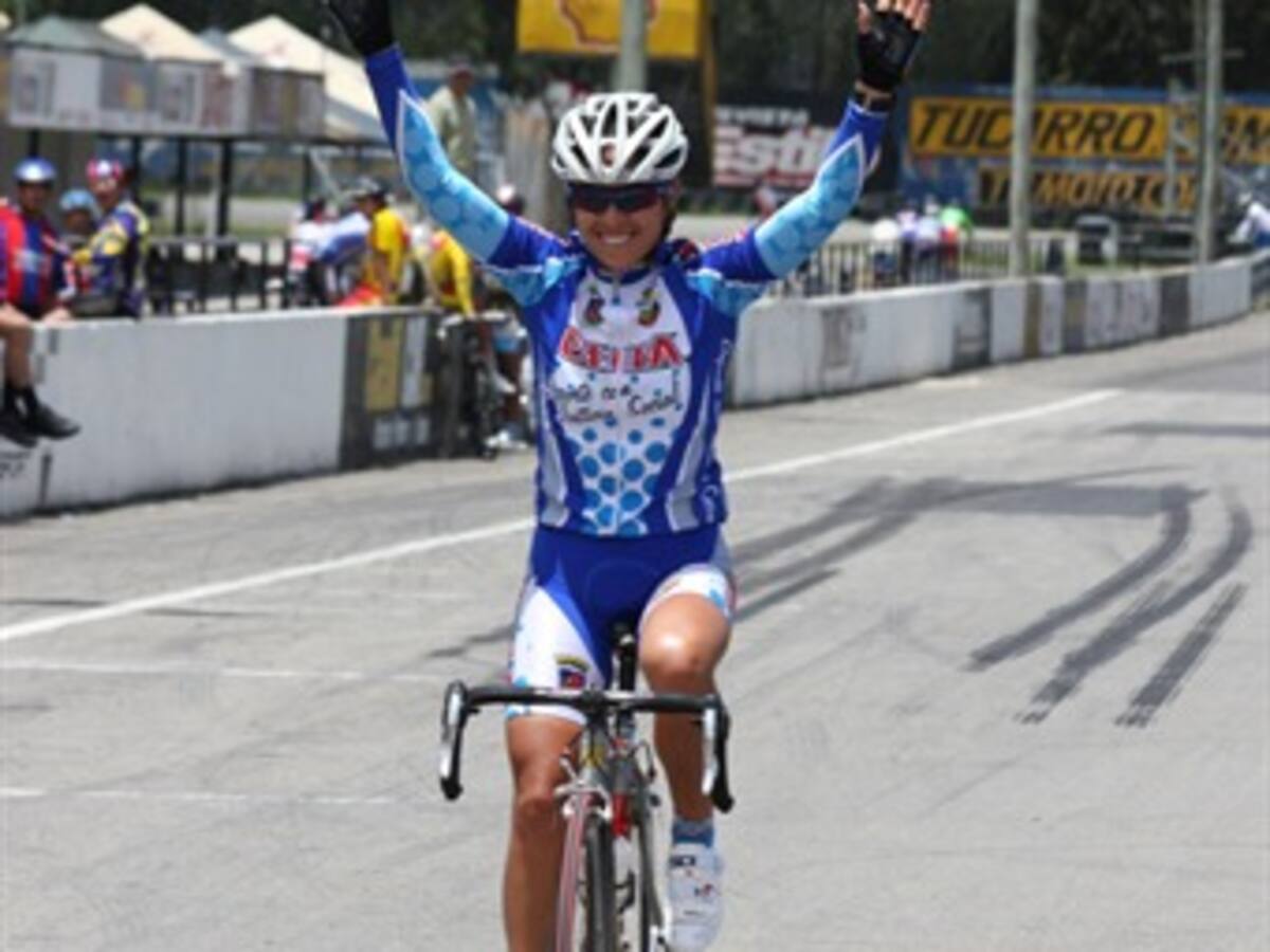 Colombianos consiguieron triunfos en su debut en Panamericano de Ciclismo para veteranos
