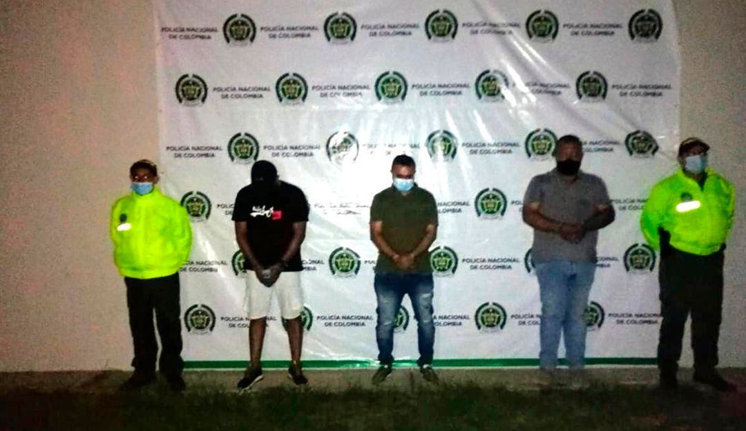 Un Policía y dos hombres acordaron adueñarse de 1 tonelada de cocaína incautada en el Valle 