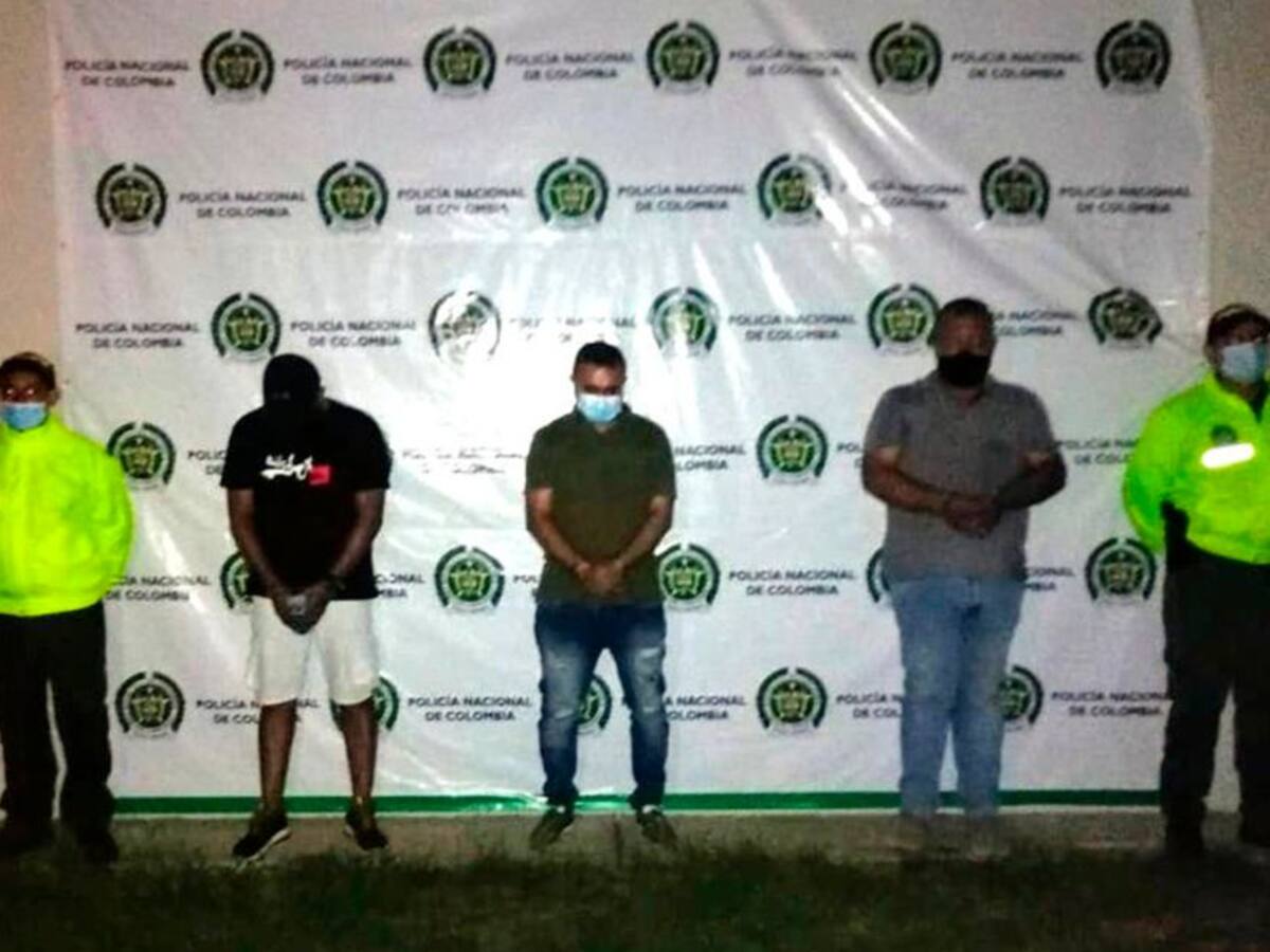 Envían a la cárcel a un policía por apropiarse de una tonelada de cocaína
