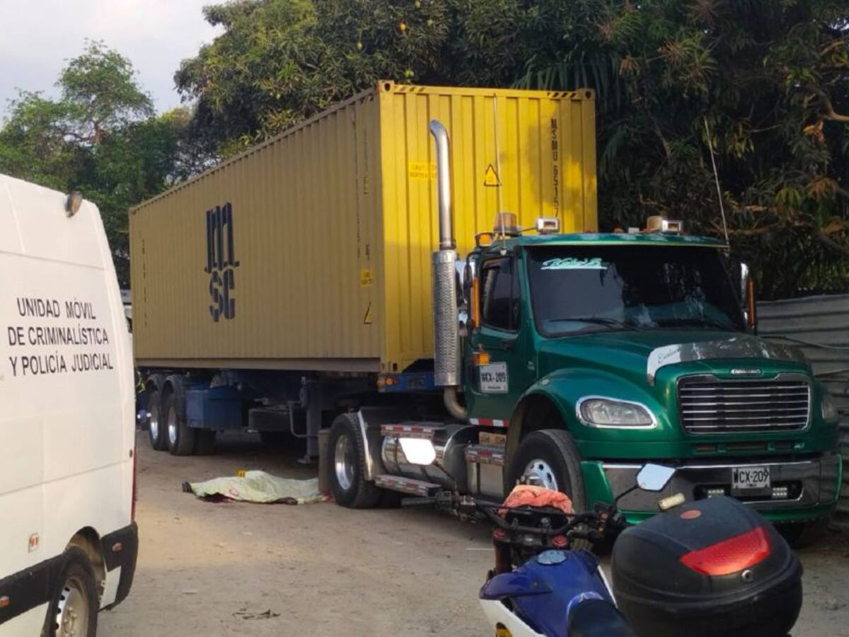 Hombre murió aplastado por una tractomula en parqueadero de El Bosque