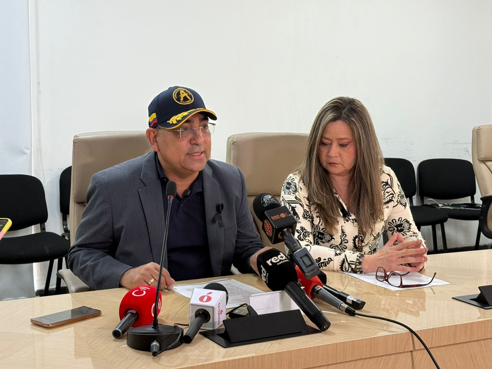 Rueda de prensa de la Aeronáutica Civil y Ministerio de Transporte en Cúcuta. Foto: Ana María Rueda