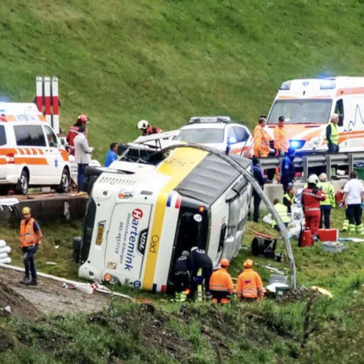 Cuatro muertos y 40 heridos en un accidente de un autobús de turistas neerlandeses en Suiza