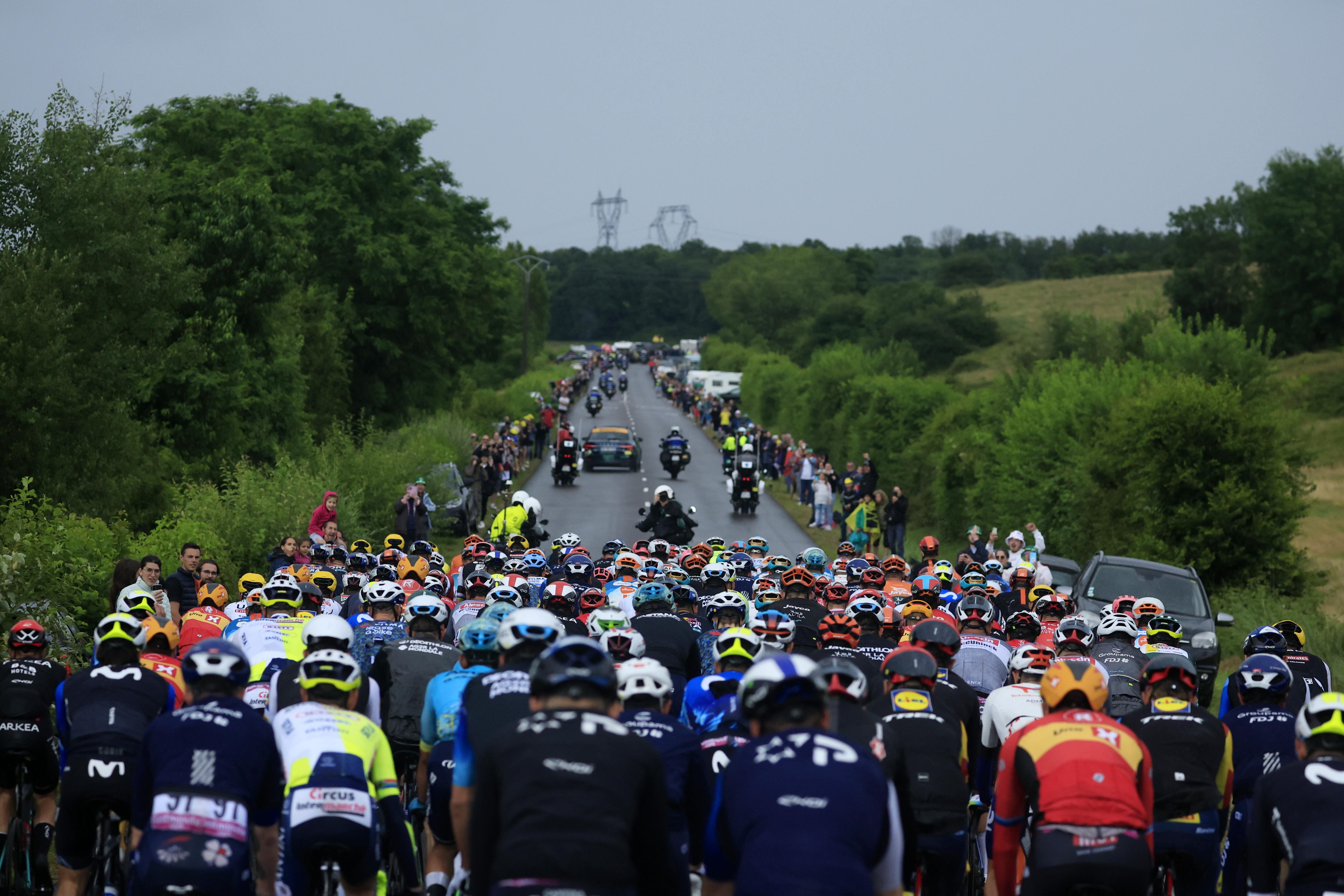 Se disputa la novena etapa del Tour de Francia / EFE