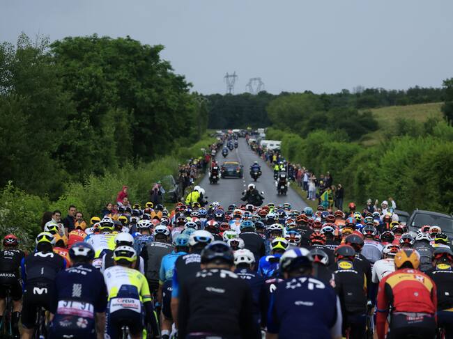 Se disputa la novena etapa del Tour de Francia / EFE
