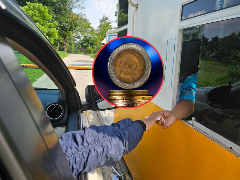 Persona pagando el peaje / Monedas de 500 pesos colombianos en una montaña (Getty Images)