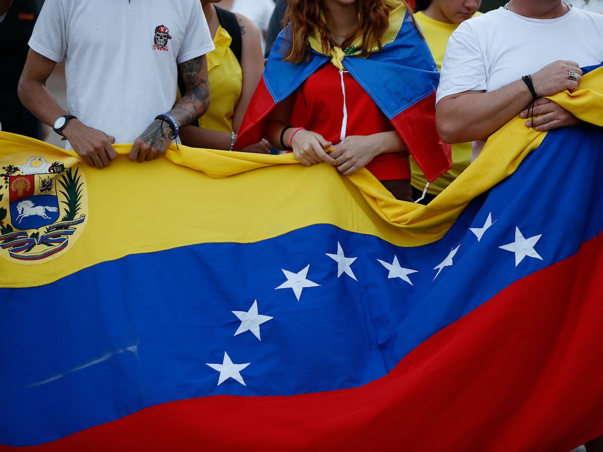 Gobierno venezolano liberó a 54 militares detenidos por motivos políticos, según ONG