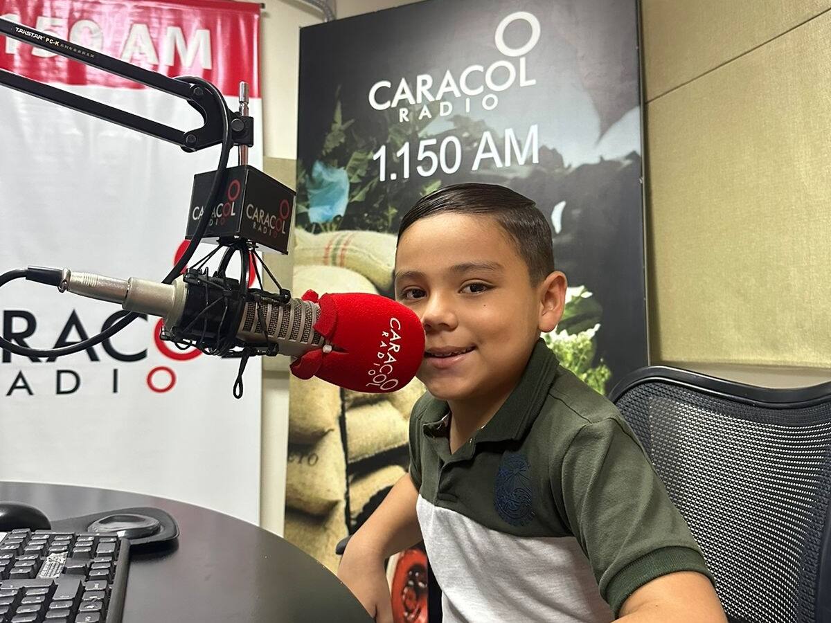 Mes de los niños, Samuel Hernández de 7 años de Armenia entre el ajedrez y el fútbol