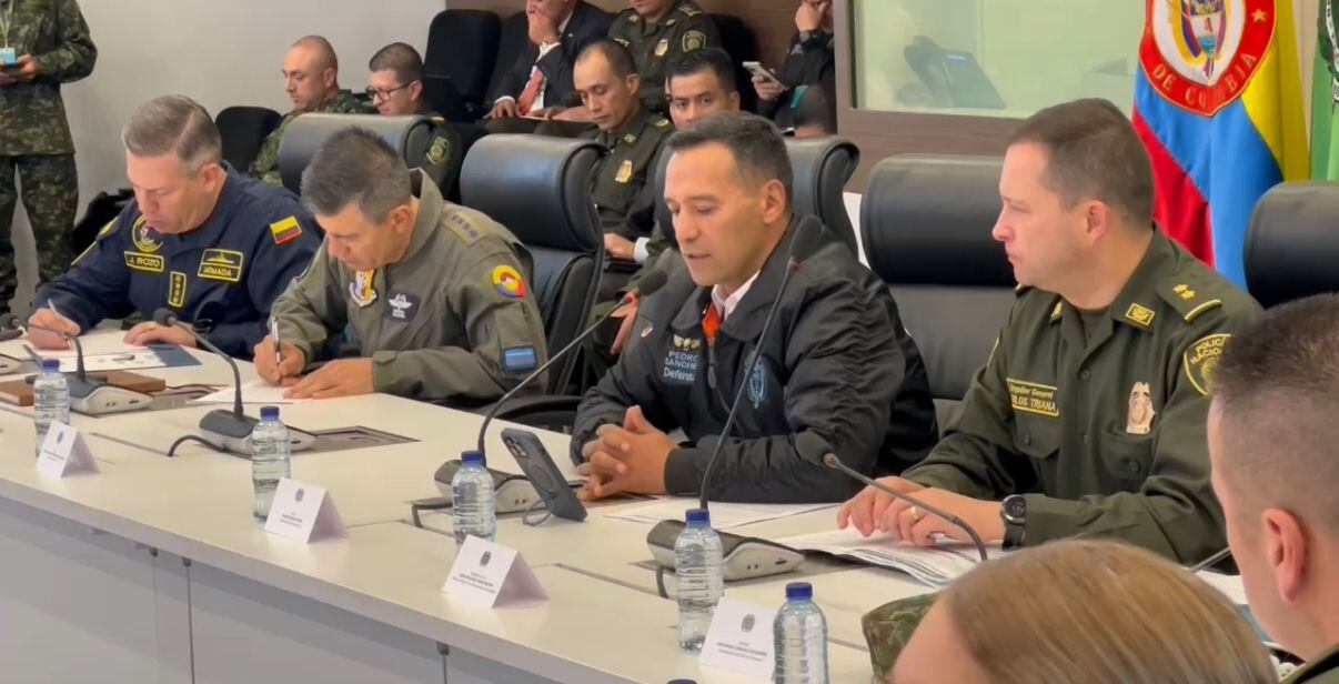 ministro de defensa Pedro Sánchez