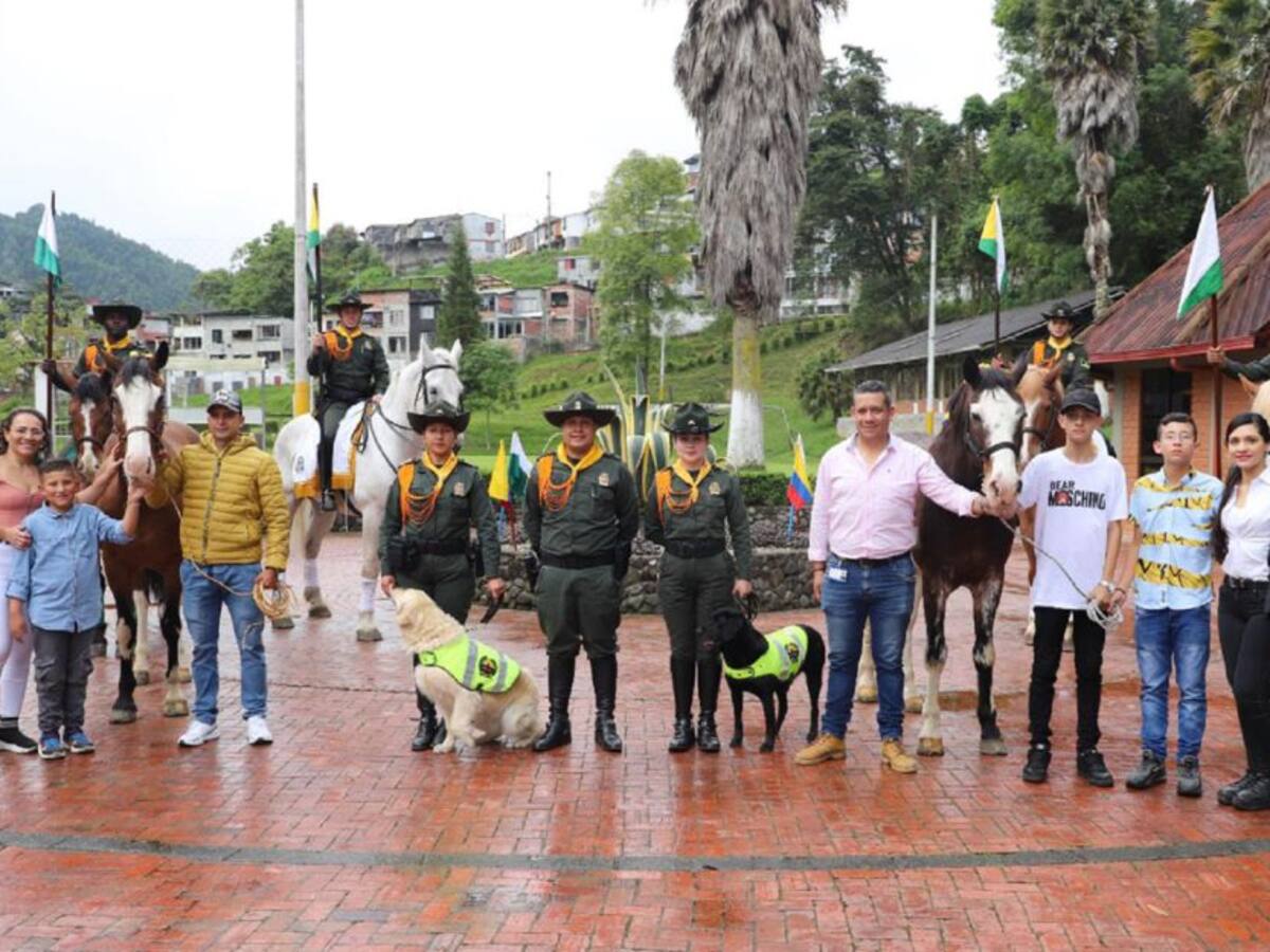 Nevado y San Diego, héroes de cuatro patas, fueron adoptados