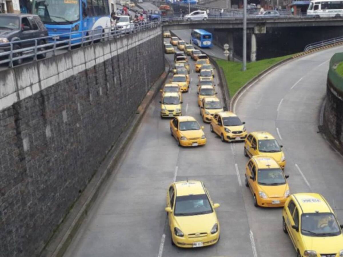 Así será el pico y placa para taxis desde mañana y hasta el 1 de diciembre