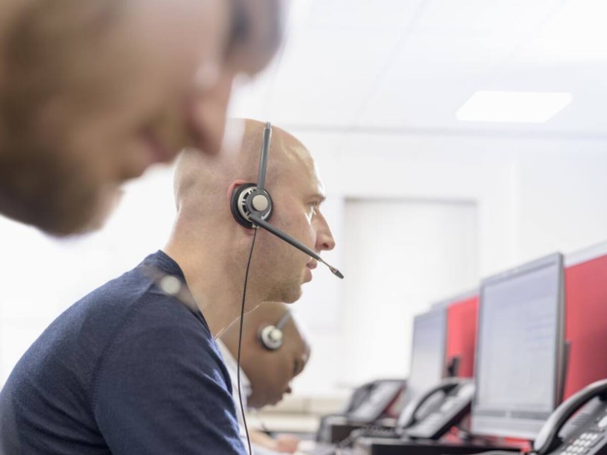 Trabajo sí hay: Más de 400 vacantes para personal bilingüe en Intelcia