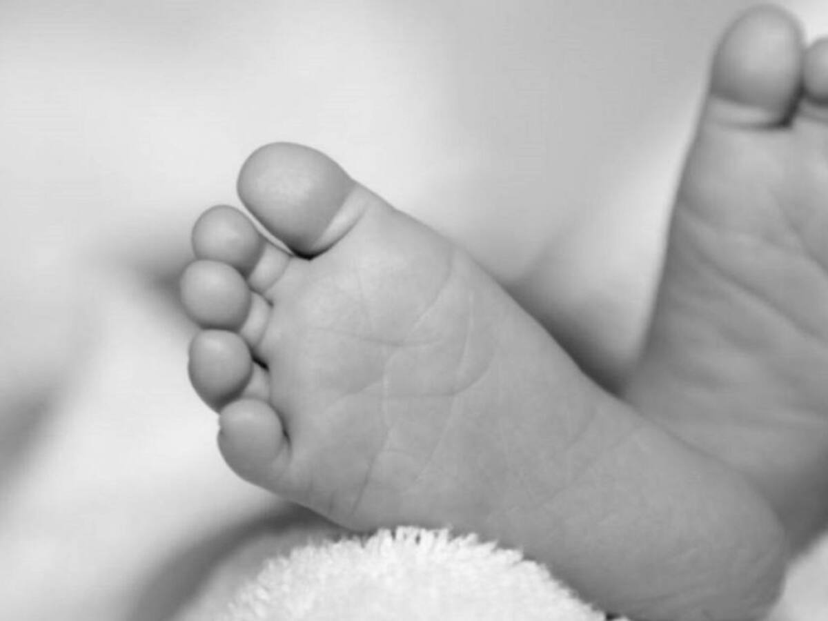 Muere bebé presuntamente golpeado por sus padres en Puebloviejo, Magdalena