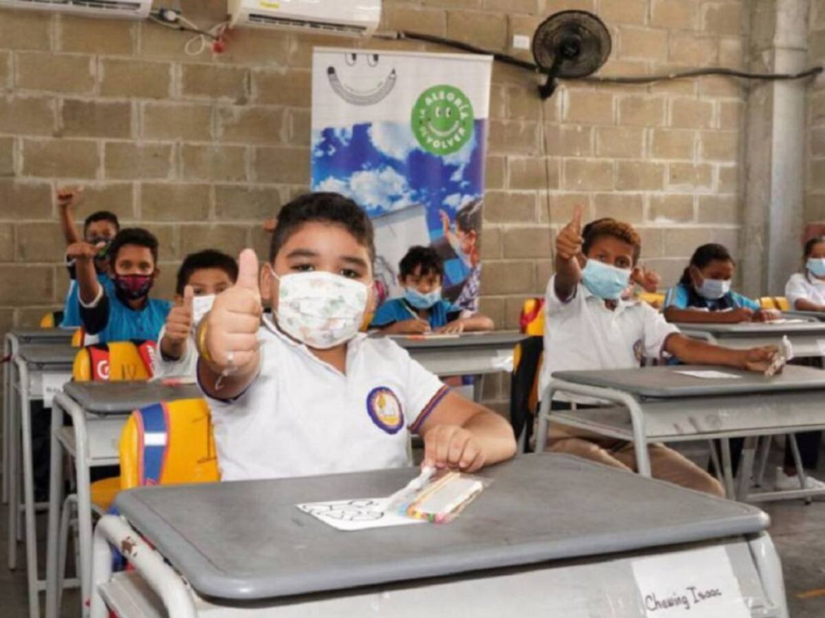 Sociedad de Pediatría del Atlántico pide retomar el tapabocas en colegios