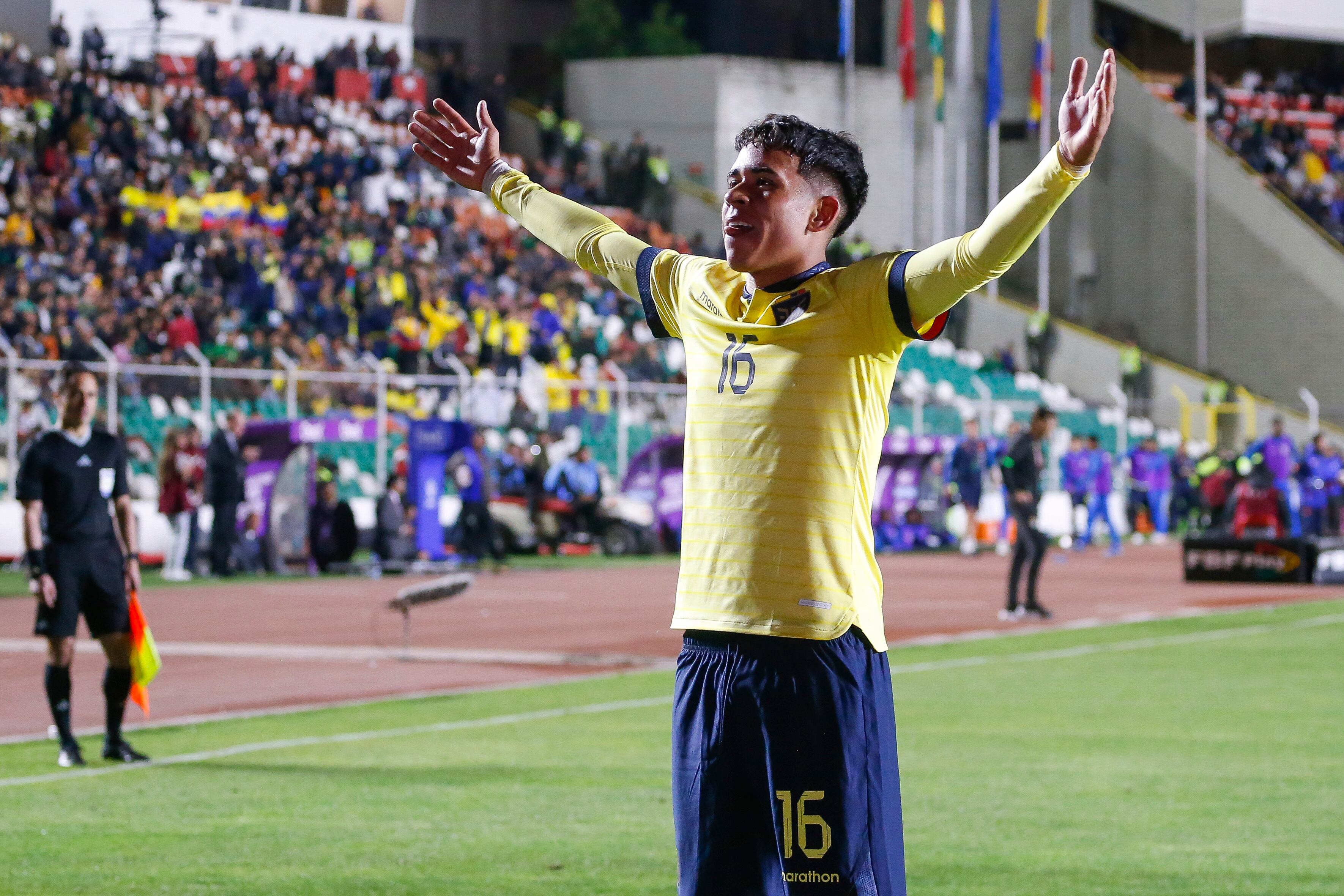 Kendry Paez de Ecuador celebrando su primer gol en Eliminatorias (Photo by Gaston Brito Miserocchi/Getty Images)