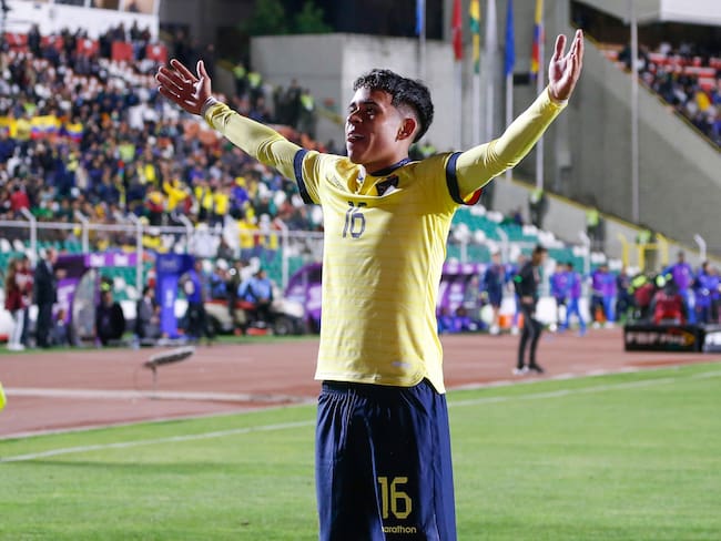 Kendry Paez de Ecuador celebrando su primer gol en Eliminatorias (Photo by Gaston Brito Miserocchi/Getty Images)