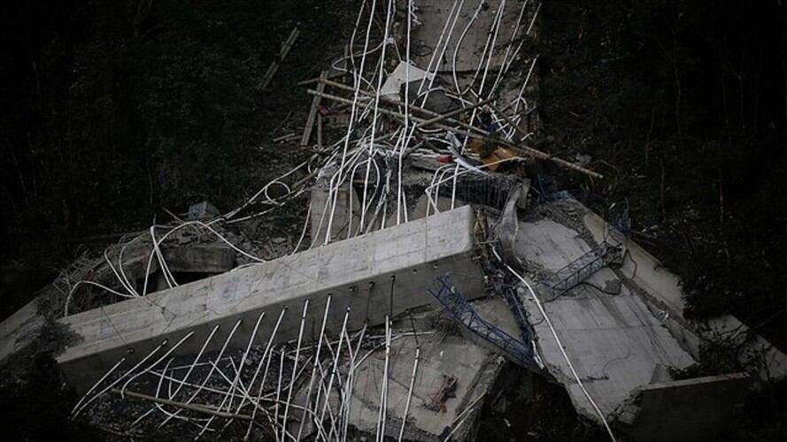 Finaliza operación de rescate de cuerpos tras colapso del puente Chirajara. Foto: Colprensa