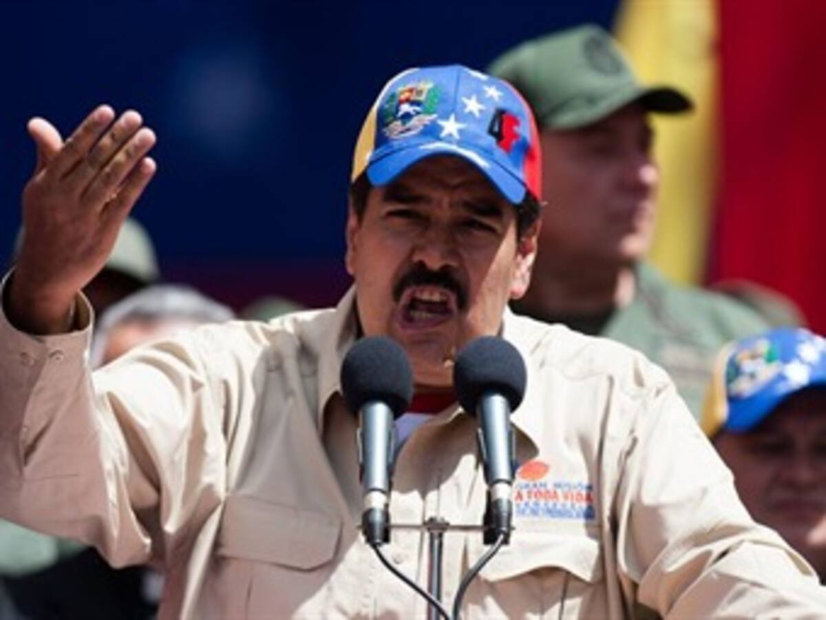 Maduro abre cuenta en las redes sociales chinas antes de su visita