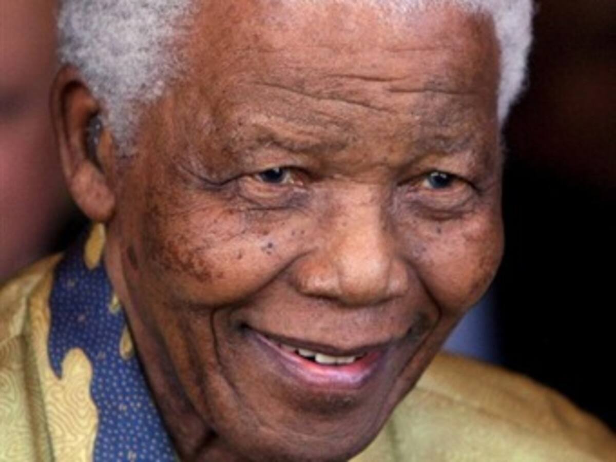 Mandela mejora de forma "constante" en su segundo día en el hospital