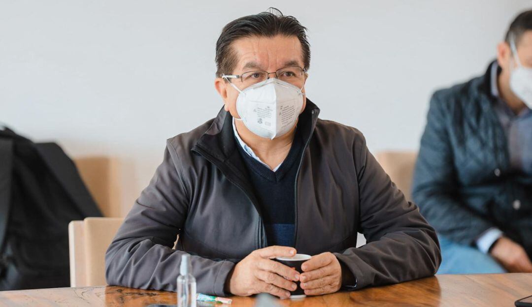 El ministro de Salud, Fernando Ruiz